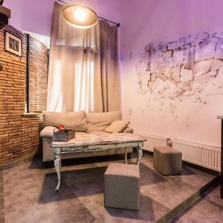 Aquarium Apartamento Tbilisi Exterior foto
