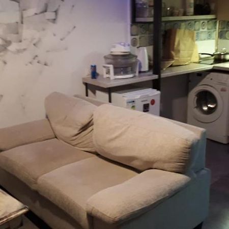 Aquarium Apartamento Tbilisi Exterior foto