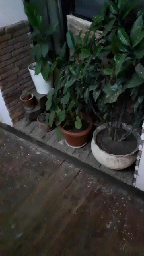 Aquarium Apartamento Tbilisi Exterior foto